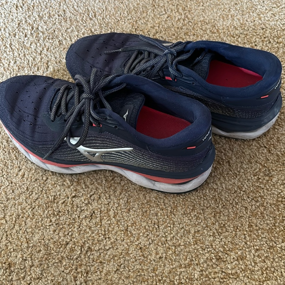 WaveSky05 Mizuno running shoes